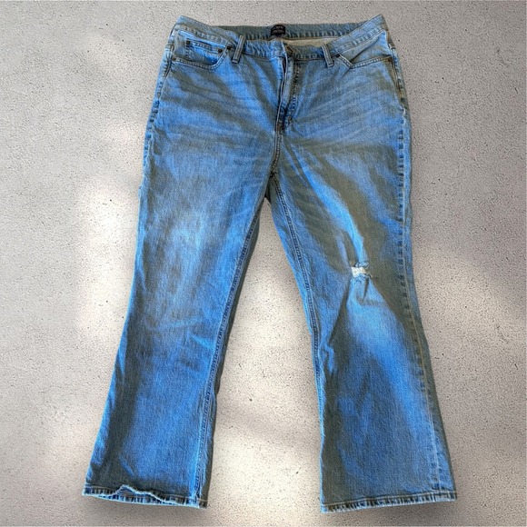 J. Crew High-Rise Flare Crop Jeans Distressed Denim Light Wash Size 34 - Picture 1 of 7
